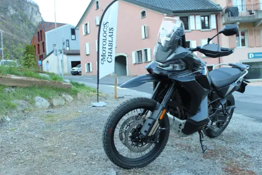 CFMOTO 800MT-X